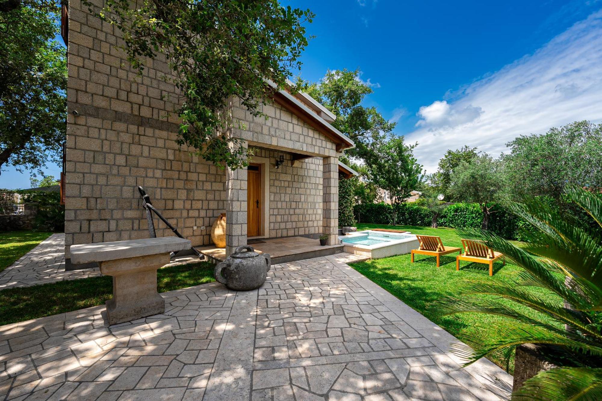 Villa Helena Kotor Bagian luar foto
